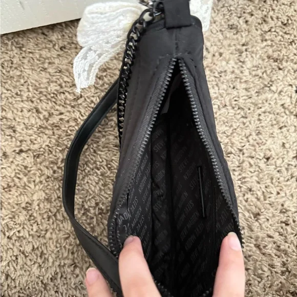 Steve Madden Black Shoulder Bag - Picture 3 of 3
